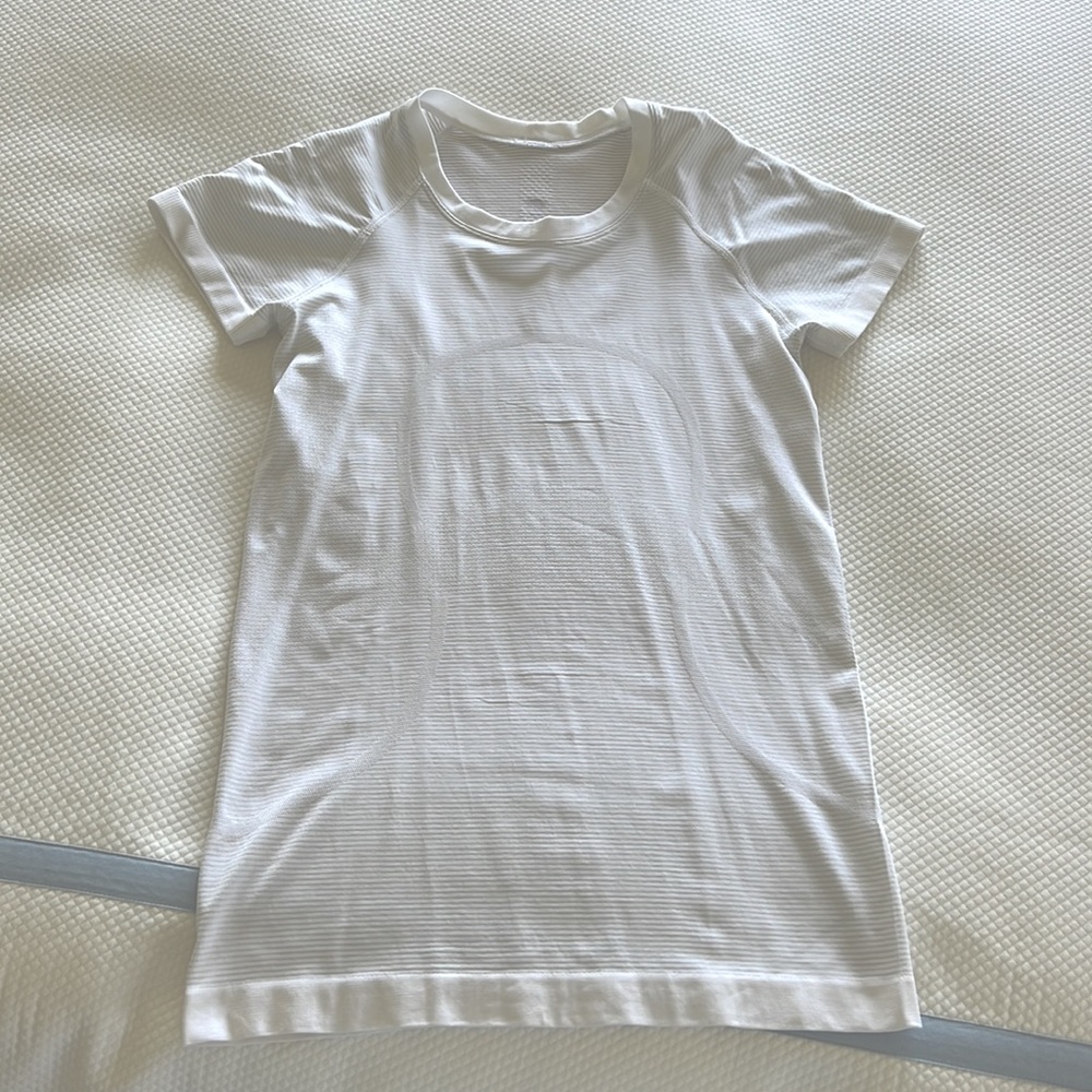 Lululemon Swiftly Shirt